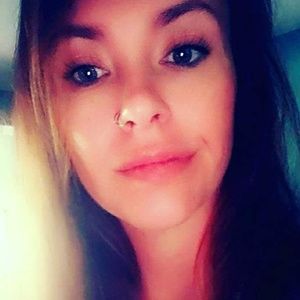 Meet your Posher, Hope